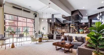 Luxe 2BR/2BA Apt - FIFA Stadium, Pool, Gym, Parking