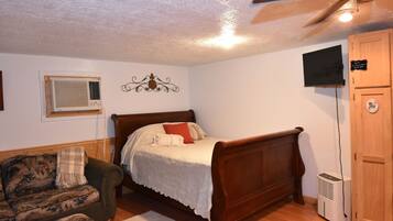 1 bedroom, WiFi, bed sheets