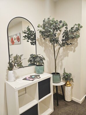 Interior - Central Lakeview Apartments (Canberra)