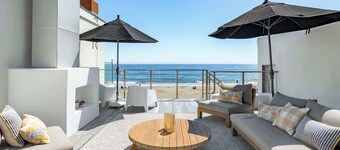 Oceanview Retreat With Rooftop Deck
