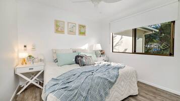 1 bedroom, iron/ironing board, Internet, bed sheets