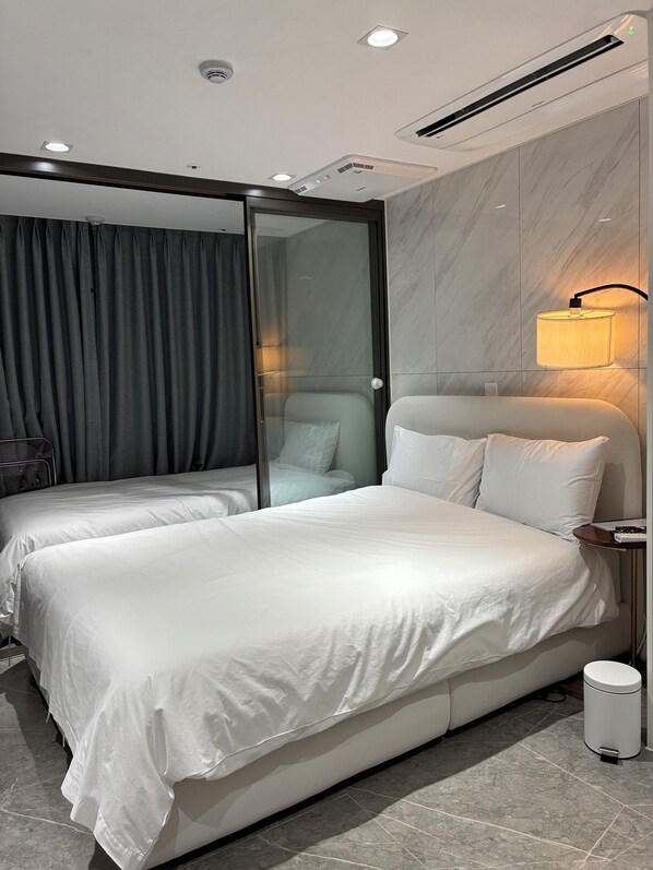 1 bedroom, WiFi, bed sheets