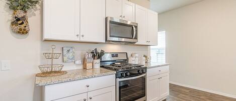 Microwave, oven, stovetop, dishwasher