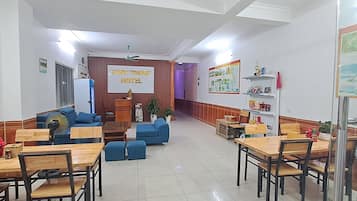 Khu phòng khách