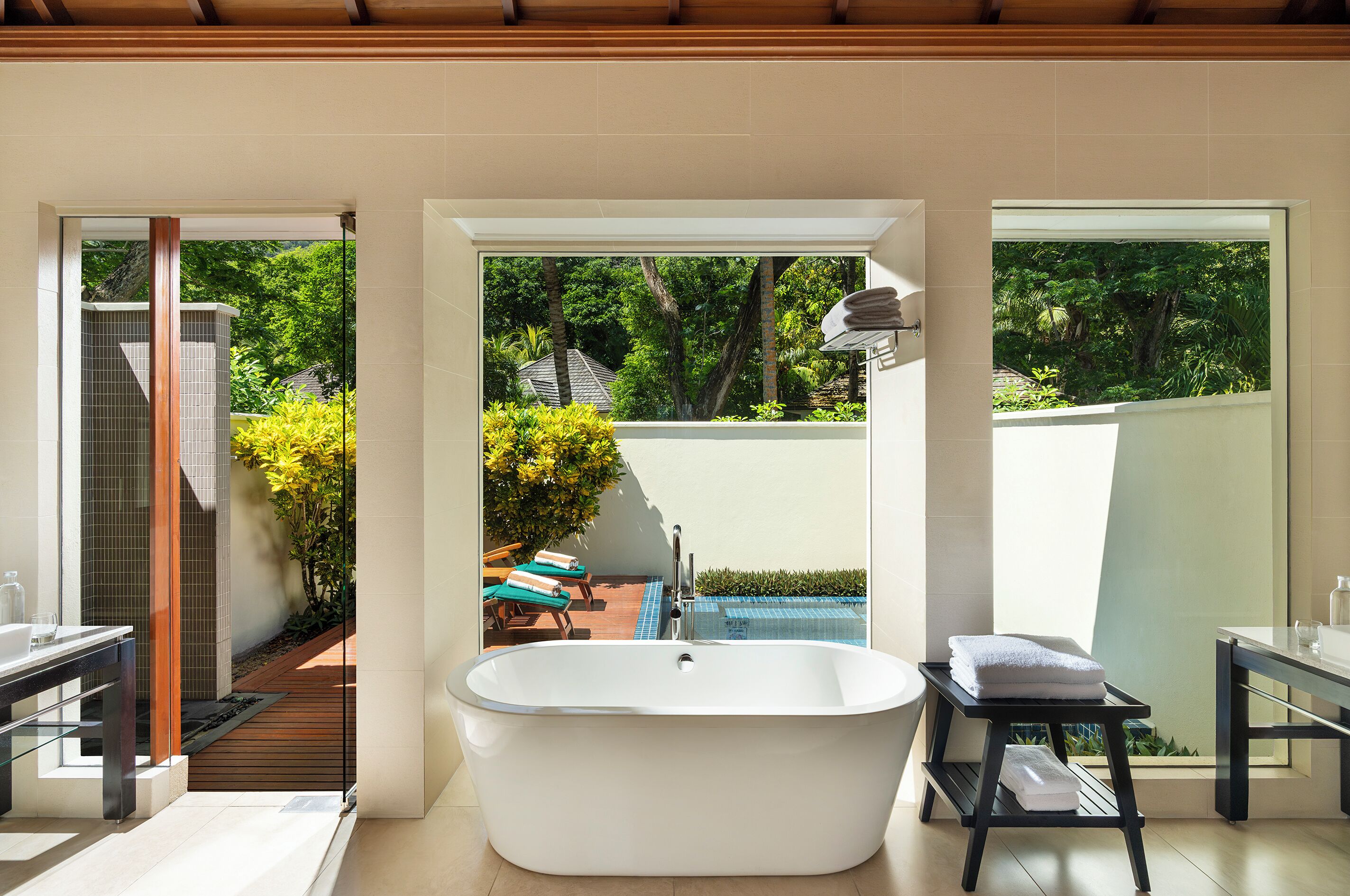 Beach Villa with Garden Plunge Pool | Bathroom | Separate tub and shower, deep soaking tub, free toiletries, hair dryer