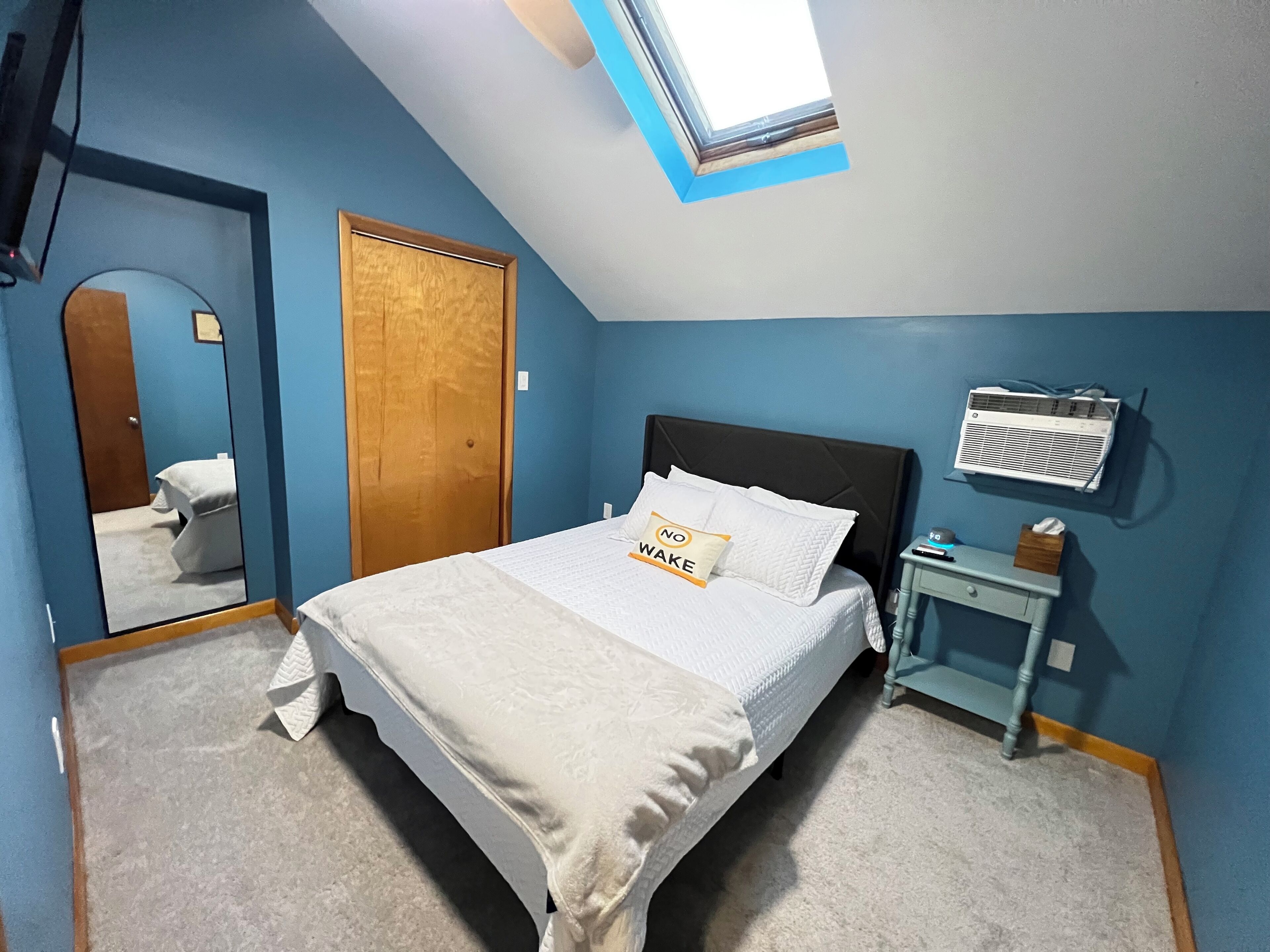 3 多间卧室、办公桌、熨斗/熨衣板、旅行婴儿床