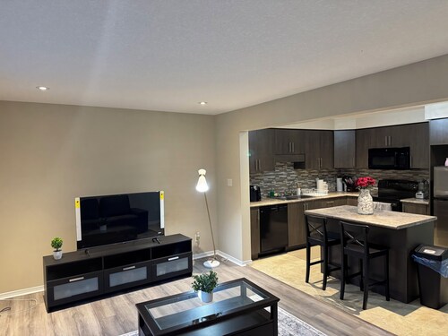 Cozy 3 Bedroom 2.5 bathroom house