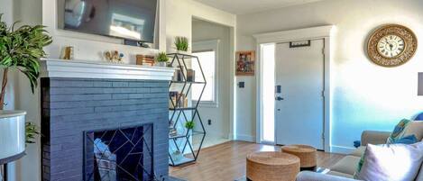 تلفزيون ذكي، كُتُب