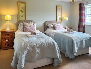 4 bedrooms, free WiFi - Gillhead Farm Cottage (Matterdale End)