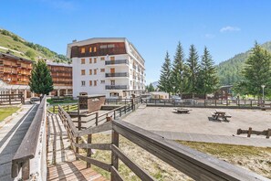 Standard Studio, Mountain View (Studio Valleverde 26B) | Property grounds - Studio Valleverde 26B (Sestriere)