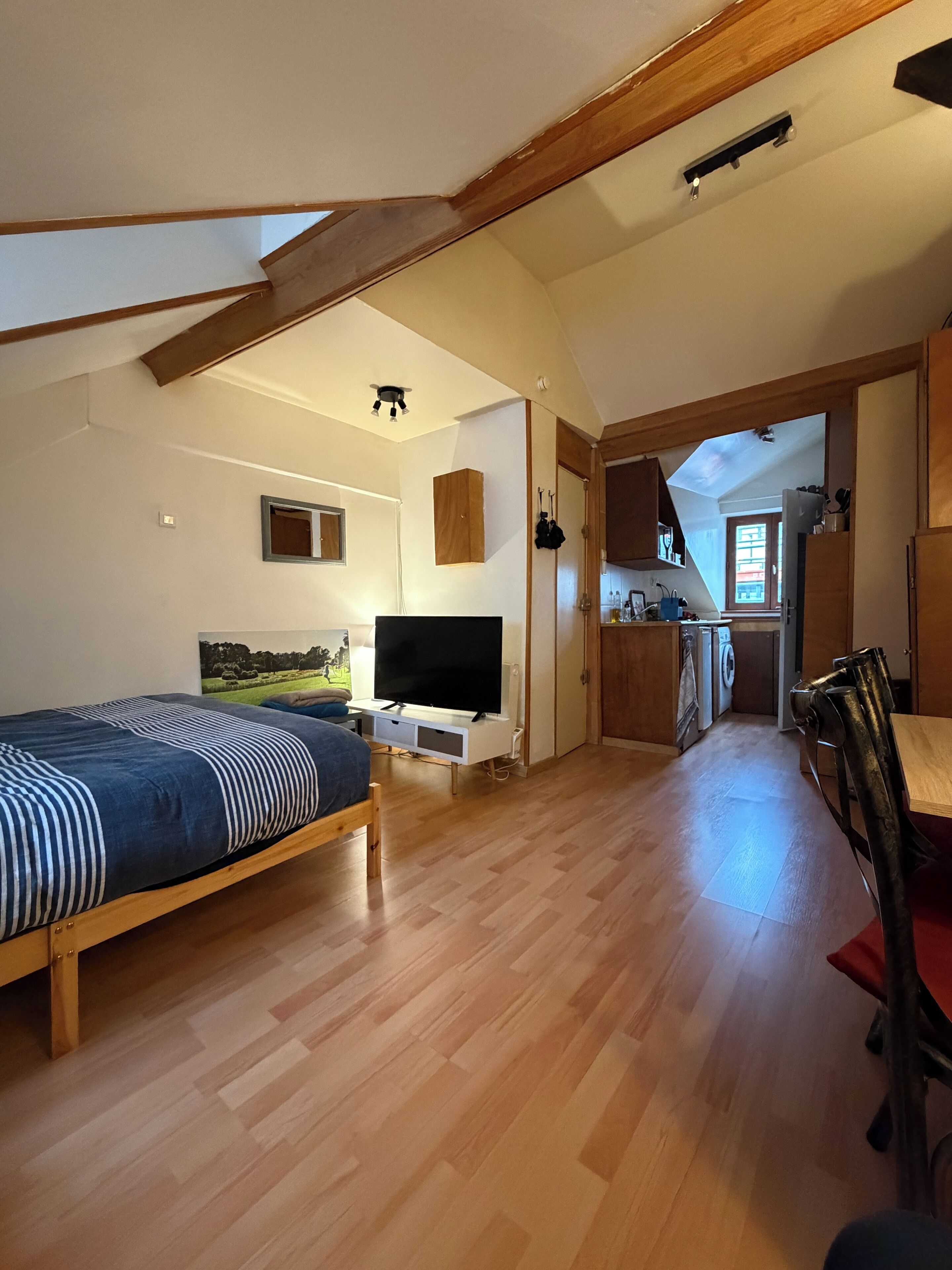 1 makuuhuone, ilmainen Wi-Fi, vuodevaatteet