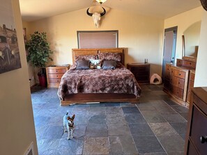 3 Schlafzimmer, Schreibtisch, kostenloses WLAN, Bettwäsche