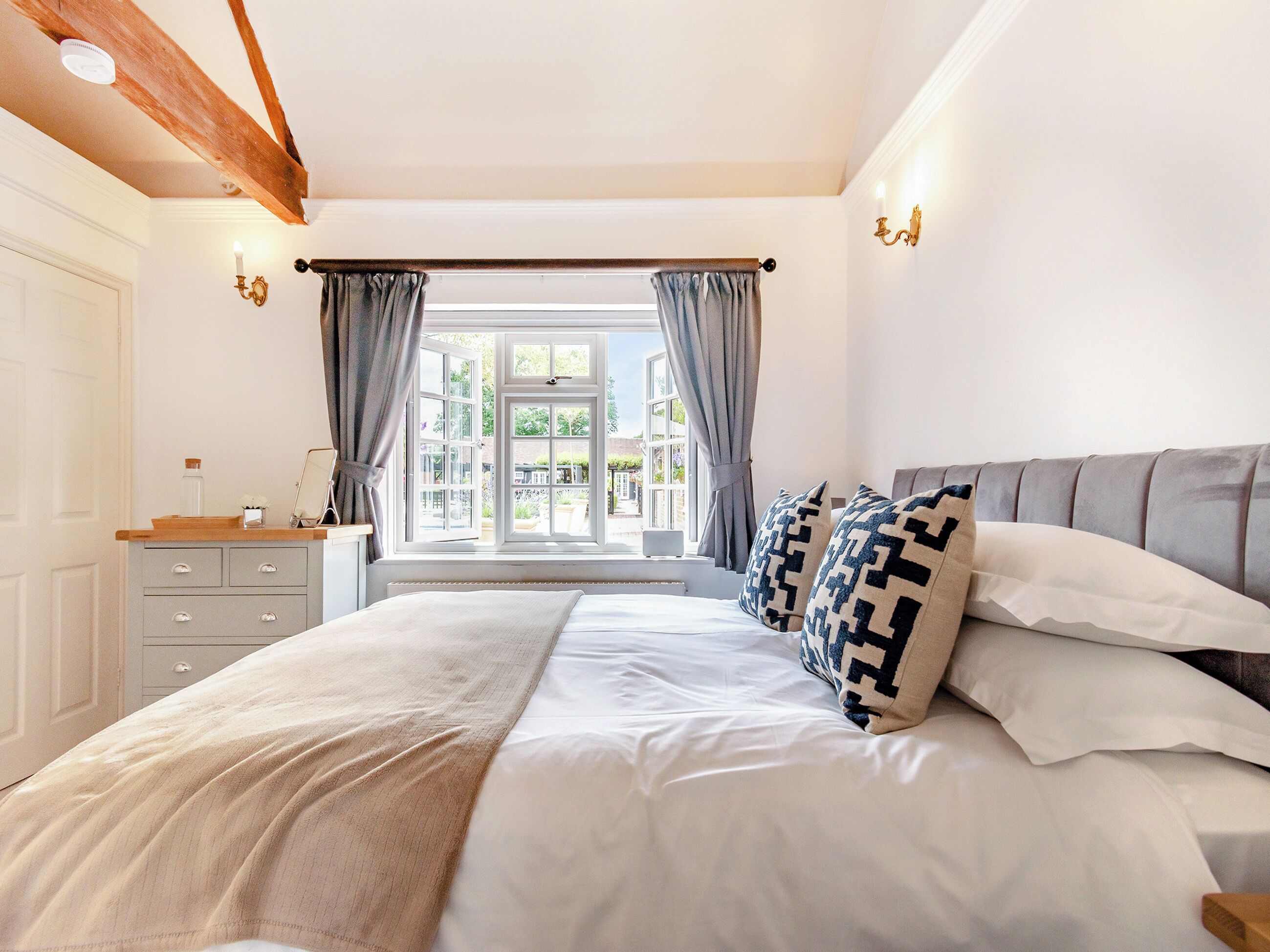 2 bedrooms, free WiFi