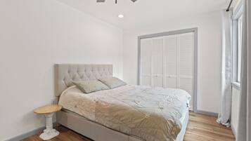 3 soverom, strykejern/-brett, wi-fi og sengetøy