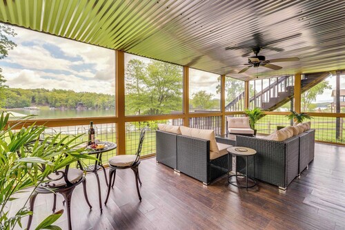 Lake Chatuge Home: Boat Dock, Hot Tub & Perks!