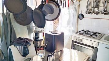 Piano cottura, lavastoviglie, macchina per tè/caffè