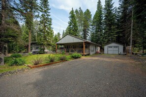 Exterior - New Cozy Conkling Home with Hot Tub (Worley)