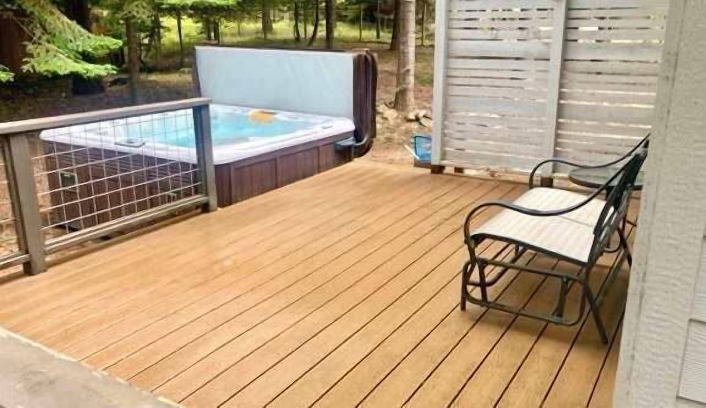 Baignoire à remous extérieure