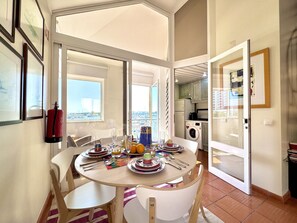 Dining - VILAMOURA MARINA VIEW 3 by HOMING (Vilamoura)
