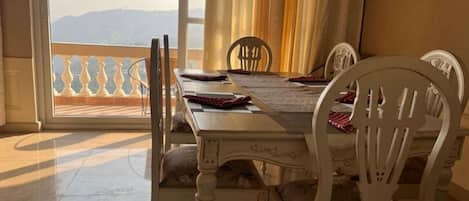 Restauration dans la chambre