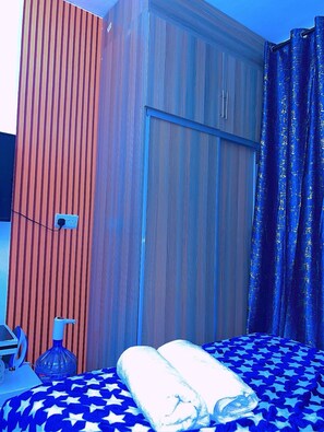 1 bedroom, iron/ironing board, free WiFi, bed sheets - G2 Studio with a lift, balcony & underground parking (Nairobi)