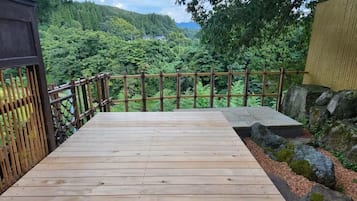 Luxury Suite, Accessible, Balcony | Balcony view