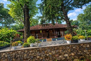 Ngoại thất