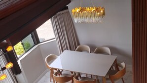 用餐