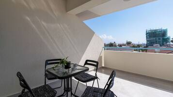 Appartement, 3 chambres, cuisine, vue mer | Balcon