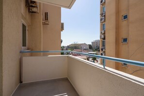 Apartment, 3 Schlafzimmer, Küche, Meerblick | Blick auf die Stadt