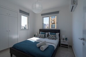 Apartment, 3 Bedrooms, Kitchen, Sea View