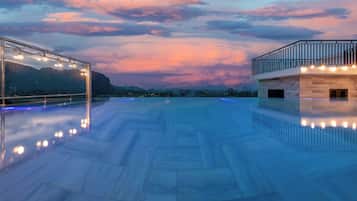 Alberca al aire libre
