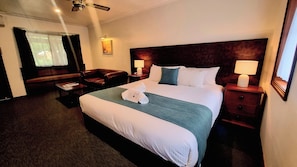 Standard-Doppelzimmer, 1 King-Bett, Terrasse, Gartenblick