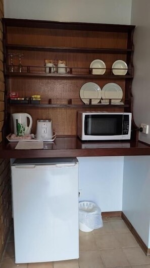 Microwave - Margaret River Motel (Margaret River)