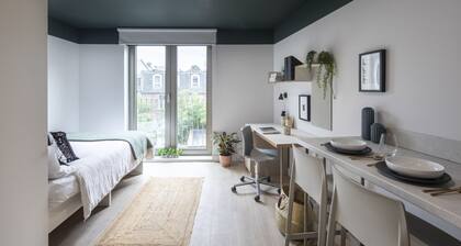 Modern Studios with Kitchen & Ensuite