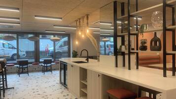 Estúdio, vista para a cidade | Área de estar