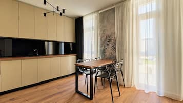 Suite Studio | Restauration dans la chambre