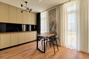 Studiosuite | Spiseområde på rommet