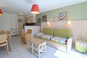 TV connectée, table de tennis de table