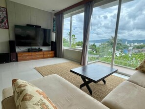 Living area - 2 Bedroom Apartment 123м² with Sea View 300m from the sea (Tambon Karon)