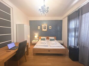 2 bedrooms, iron/ironing board, WiFi, bed sheets