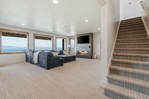 Smart TV, fireplace, video games, table football