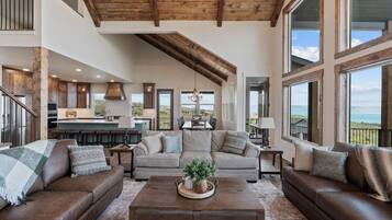 Smart TV, lareira, videogames, pebolim