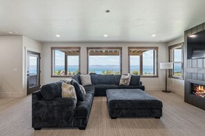 Smart-TV, peis, videospill og fotballspill