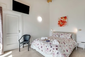 Family Villa, Multiple Bedrooms, Mountainside (Residenza Quadrifoglio) | 3 bedrooms, free WiFi, bed sheets