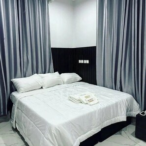 Family Apartment, Balcony, City View | Desk, laptop workspace, blackout drapes, soundproofing - Bott Apartment (Abuja)