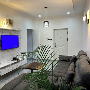 Family Apartment, Balcony, City View | Living area