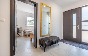 4 bedrooms, free WiFi