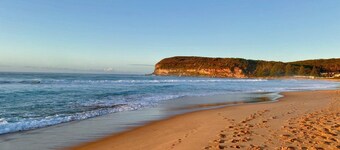 Bush setting with easy walk to beach
