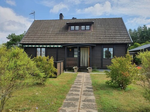 Villa avec cheminée et grand terrain à 5 min de la mer